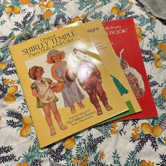 ✨ Lot of 6 Vintage Paper Doll Books - Picture 4 of 10